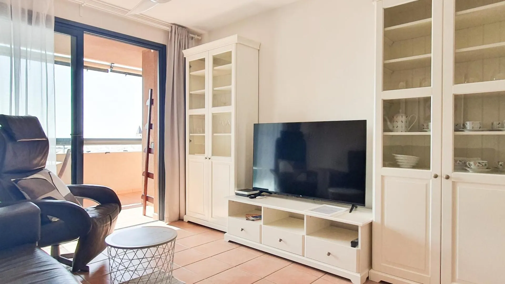 Sea&Sun Paradise, Heated Pool, 2Br, Parking Playa Paraiso  Apartment Playa Paraiso (Tenerife)
