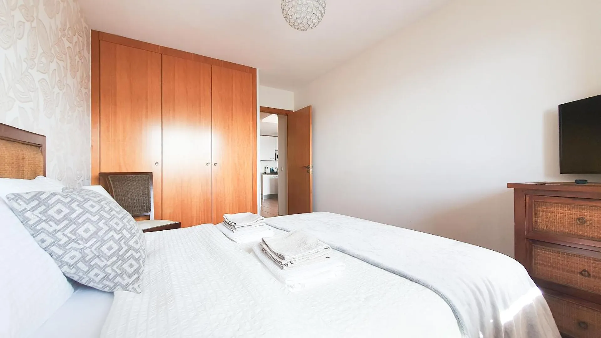 Apartment Sea&Sun Paradise, Heated Pool, 2Br, Parking Playa Paraiso