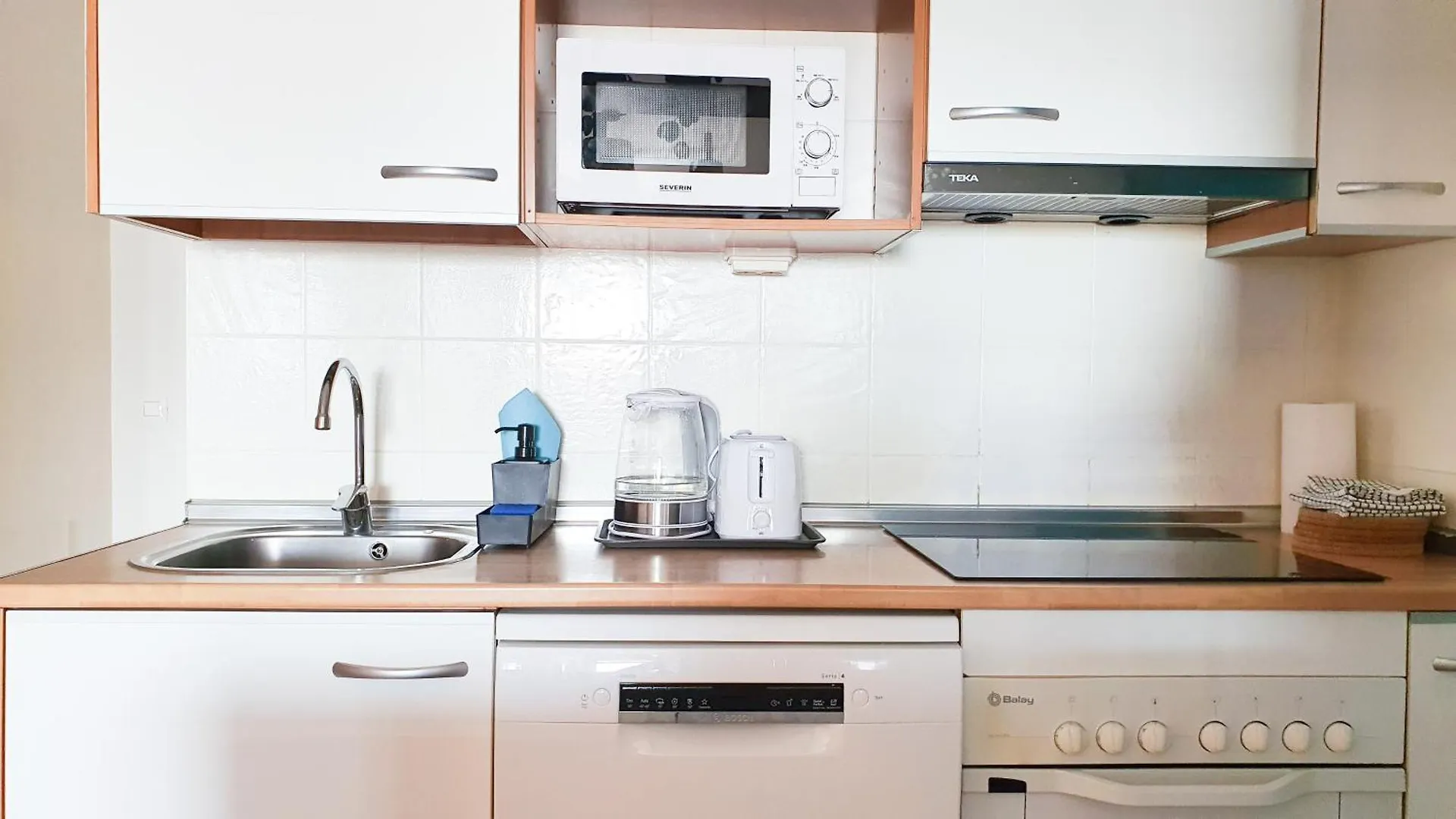 Sea&Sun Paradise, Heated Pool, 2Br, Parking Playa Paraiso  Spain