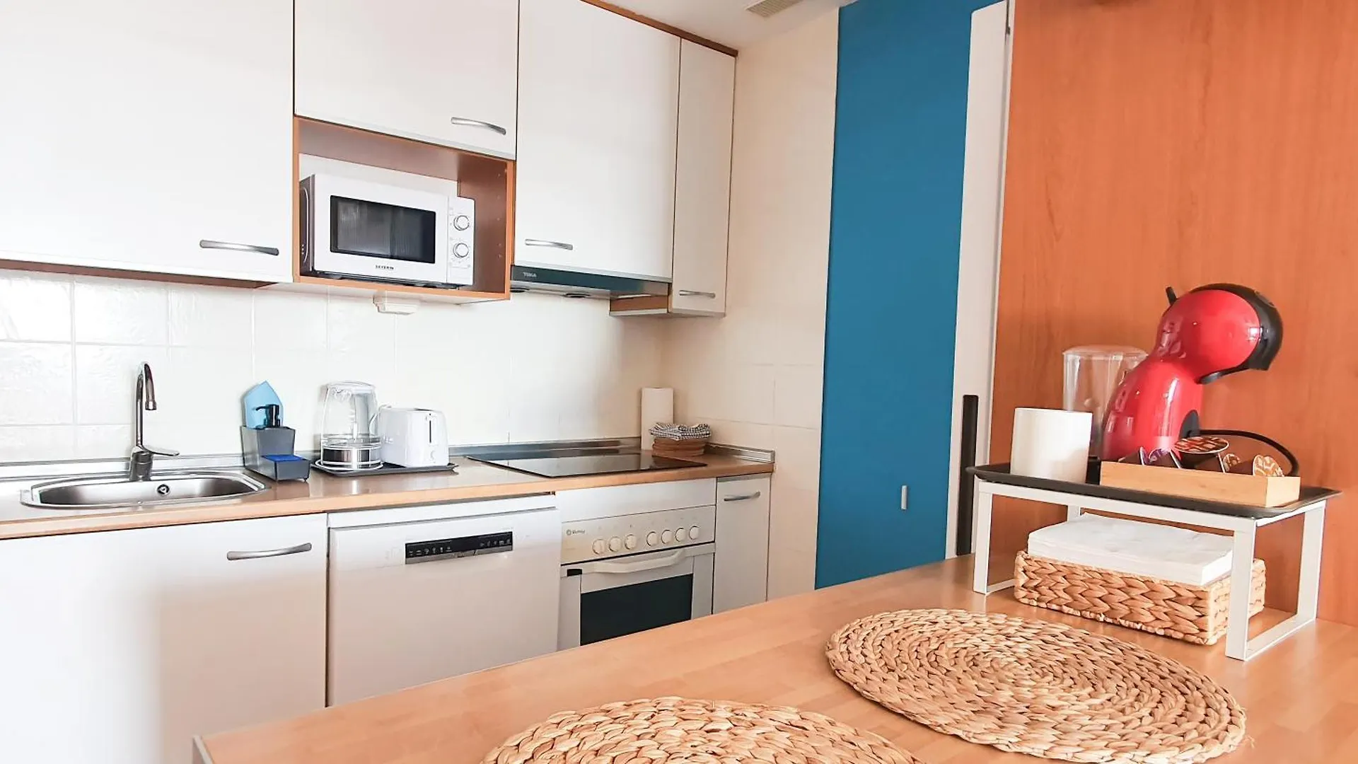 Sea&Sun Paradise, Heated Pool, 2Br, Parking Playa Paraiso  0*, Playa Paraiso (Tenerife) Spain