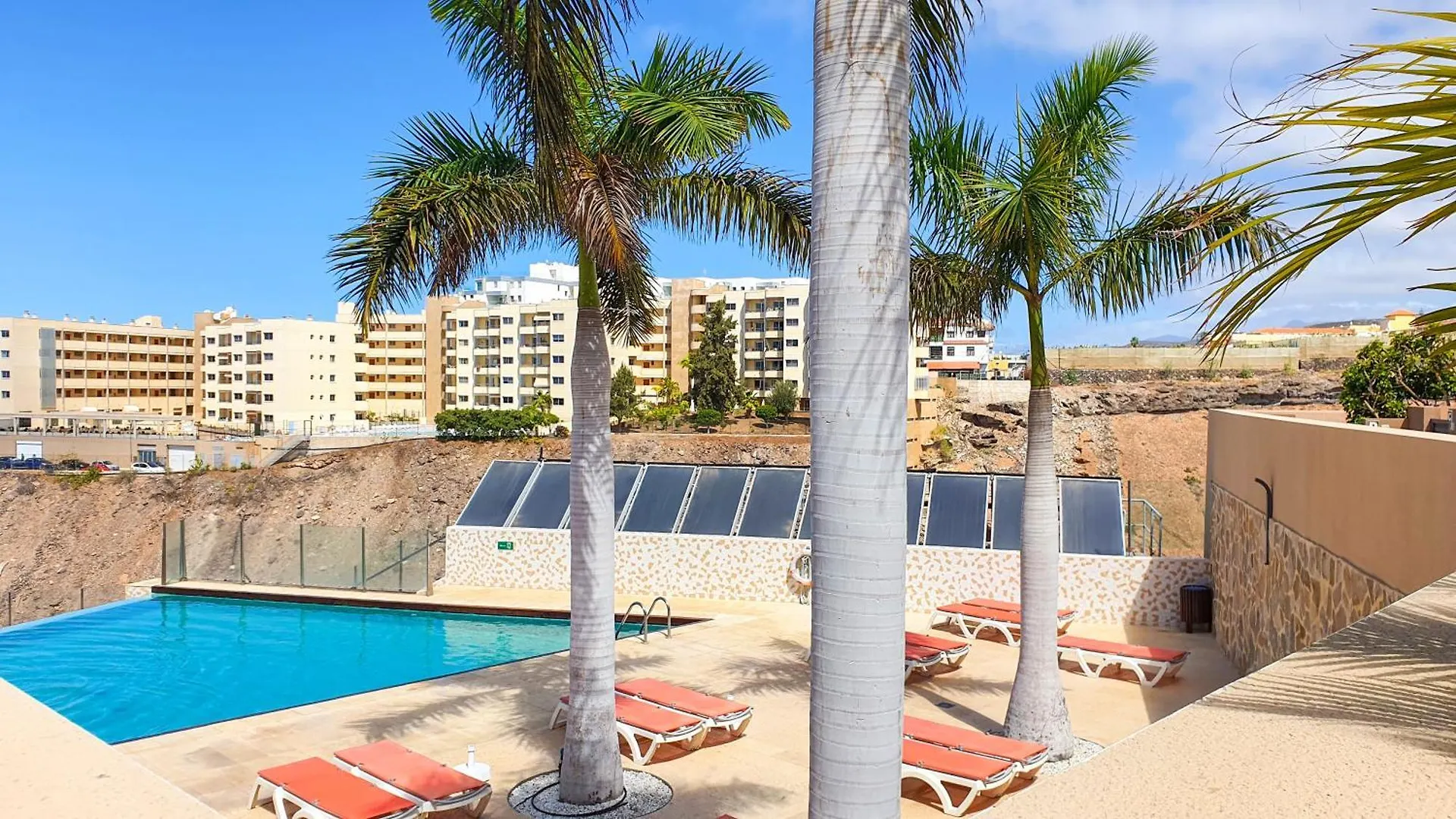 Sea&Sun Paradise, Heated Pool, 2Br, Parking Playa Paraiso  Apartment