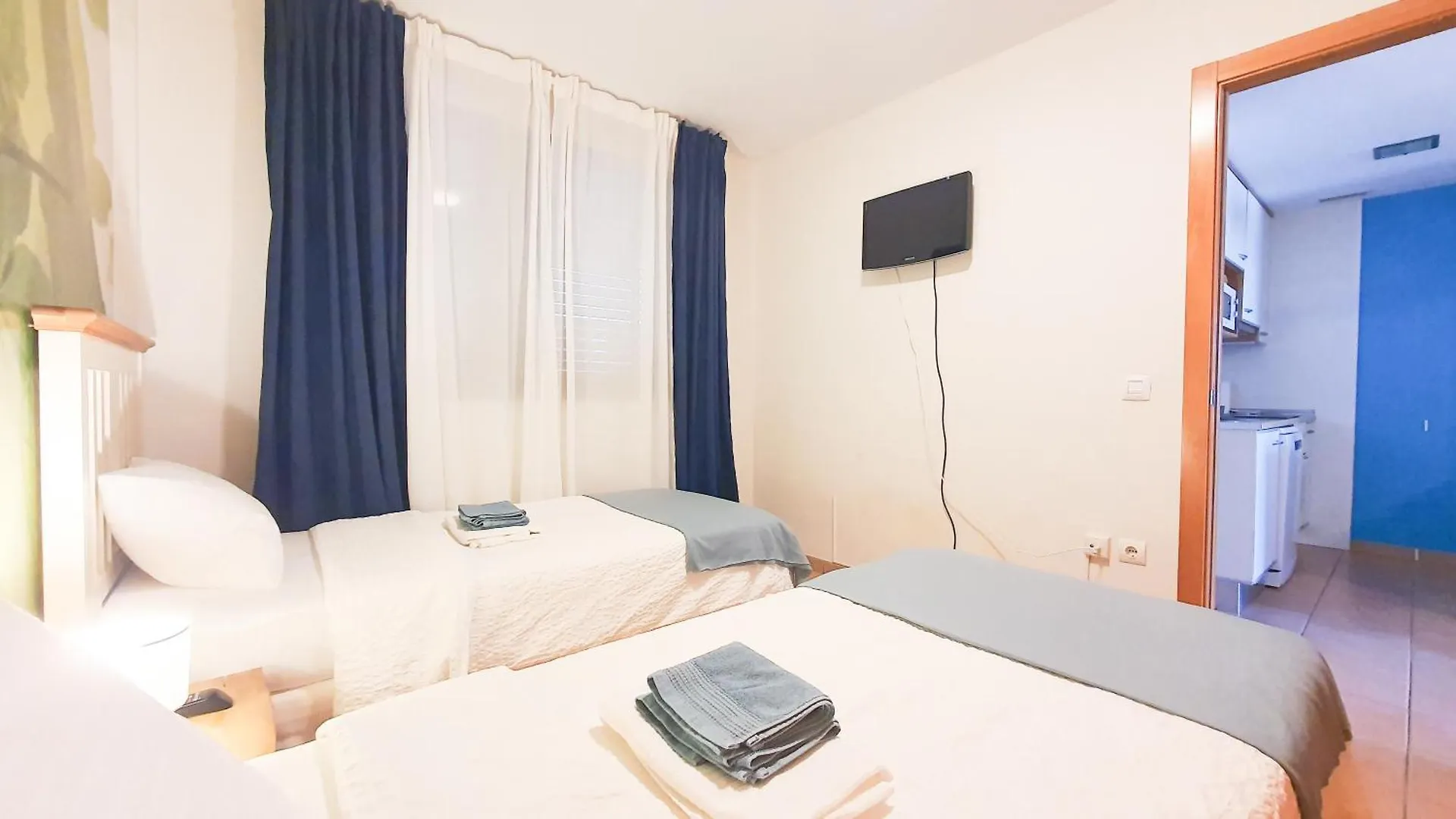 Apartment Sea&Sun Paradise, Heated Pool, 2Br, Parking Playa Paraiso  Spain
