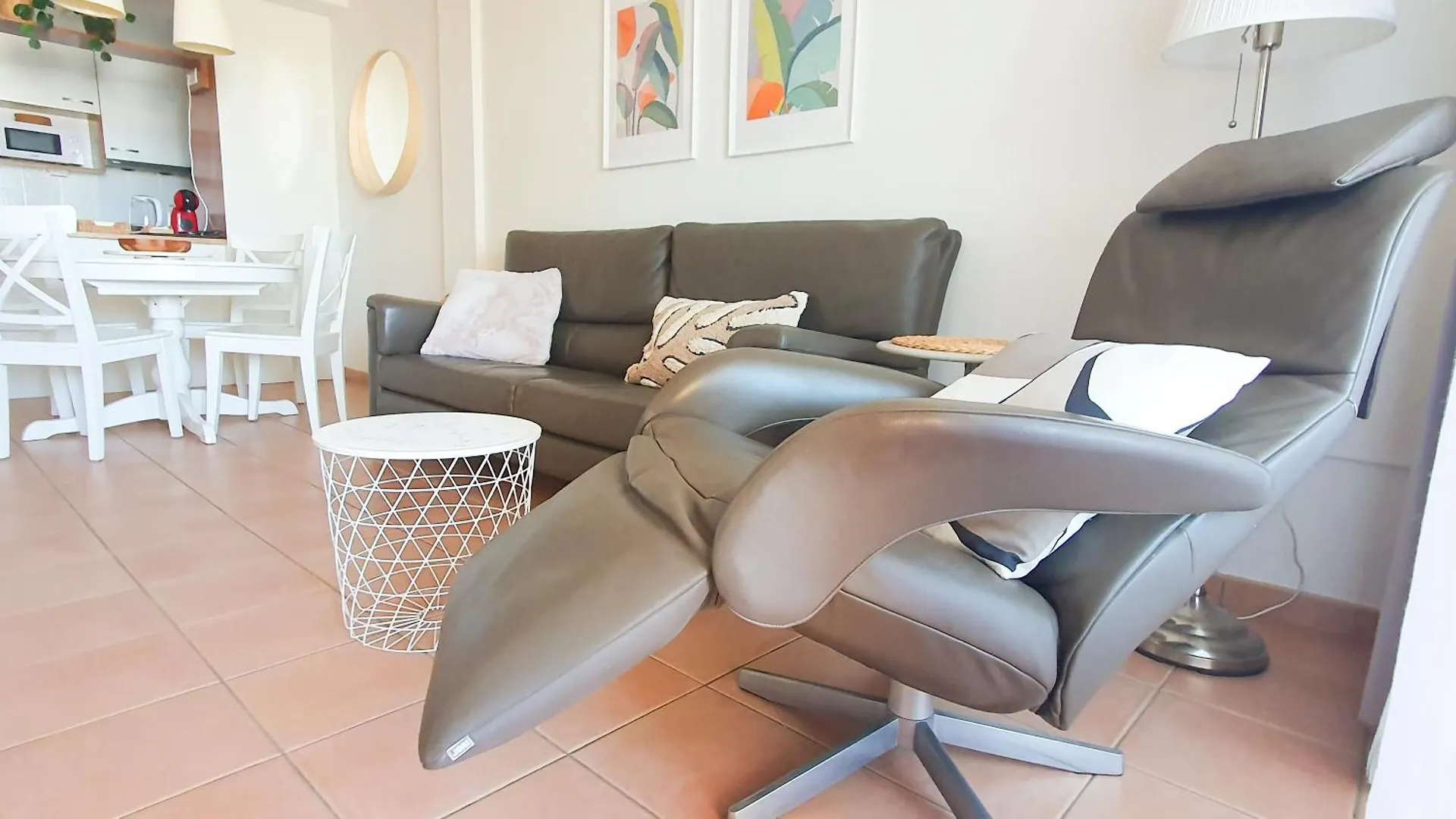 Sea&Sun Paradise, Heated Pool, 2Br, Parking Playa Paraiso  Playa Paraiso (Tenerife)