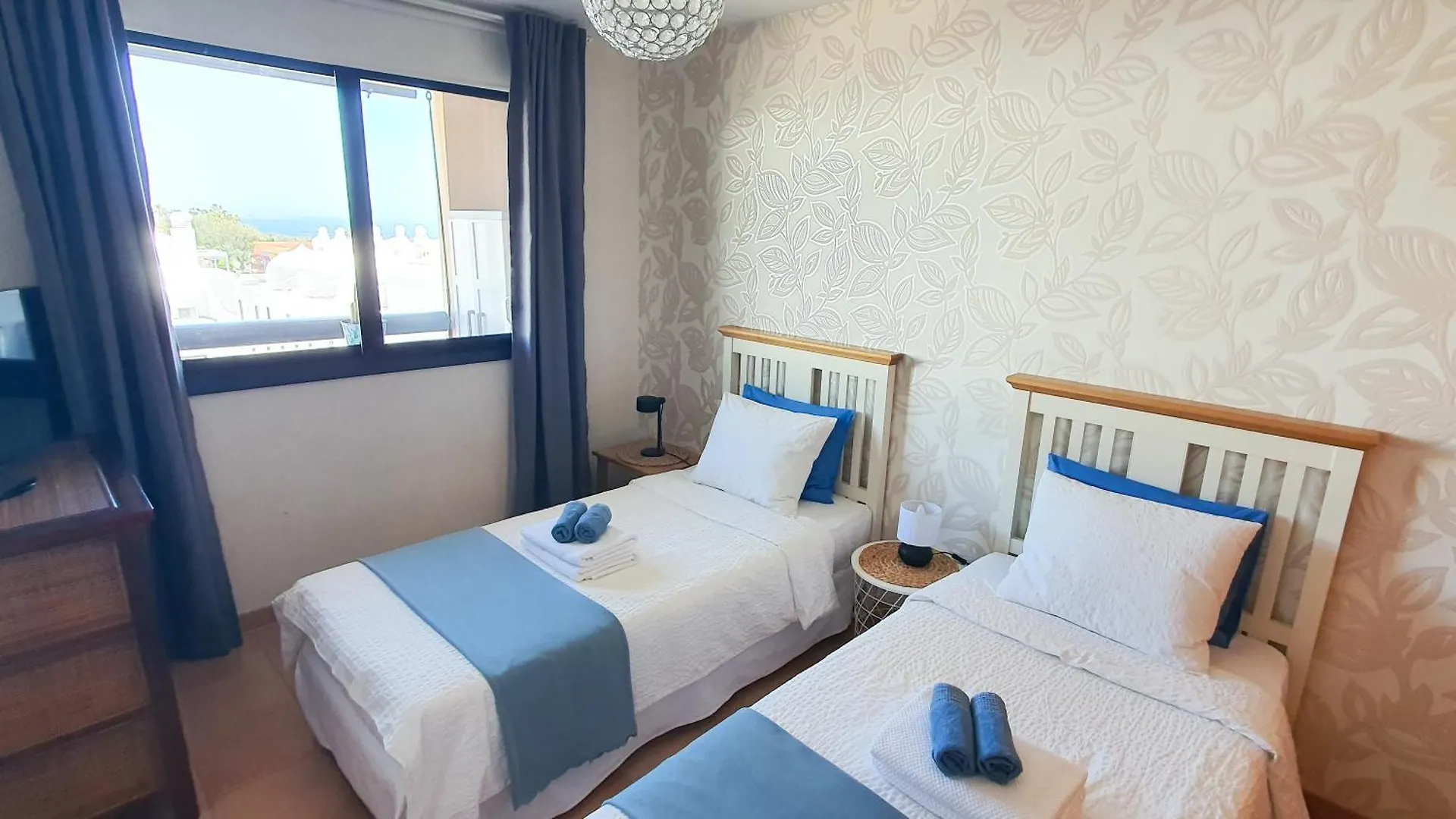 Apartment Sea&Sun Paradise, Heated Pool, 2Br, Parking Playa Paraiso