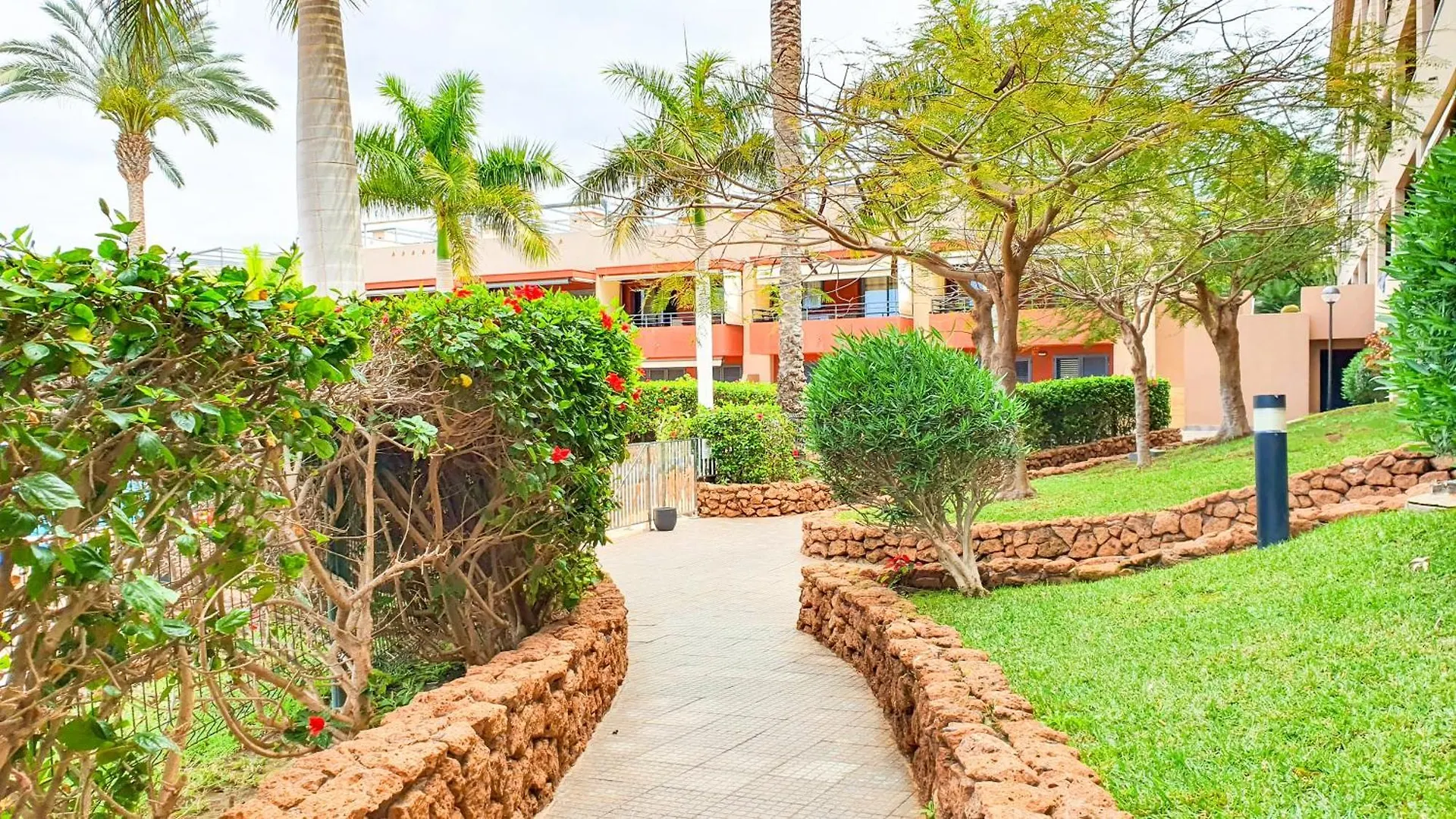 公寓 Sea&Sun Paradise, Heated Pool, 2Br, Parking 帕莱索海滩 西班牙
